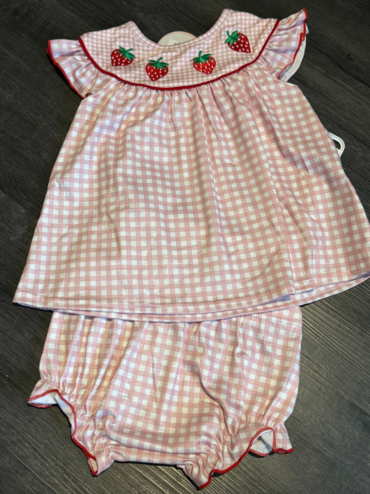 Strawberry Gingham COllection